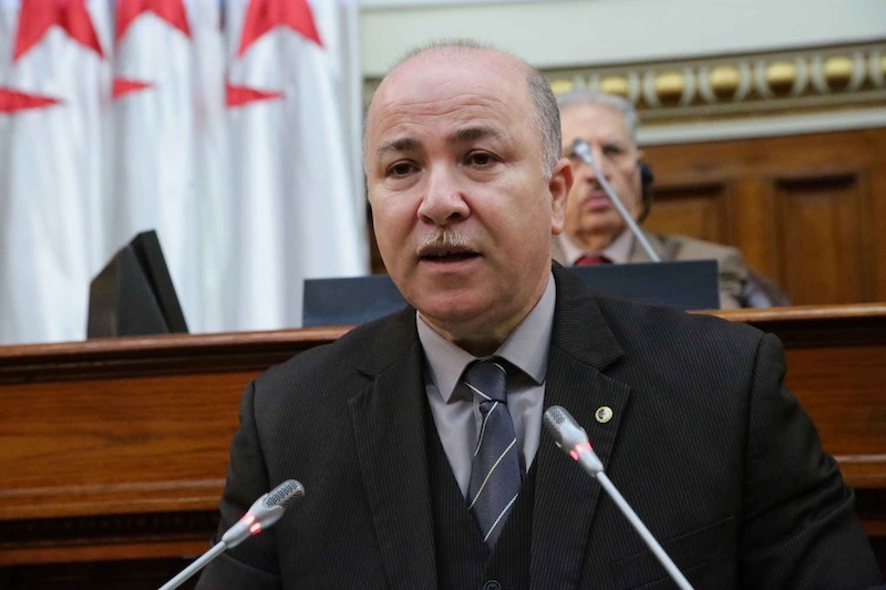 تبون يعين وزير المالية رئيسا جديدا للوزراء في الجزائر