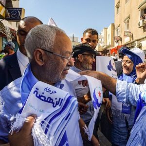 تونسيون يحمّلون حركة النهضة مسؤولية الأزمات