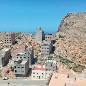 "حي البحارة" يطالب برفع التهميش في الحسيمة