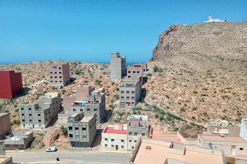 "حي البحارة" يطالب برفع التهميش في الحسيمة