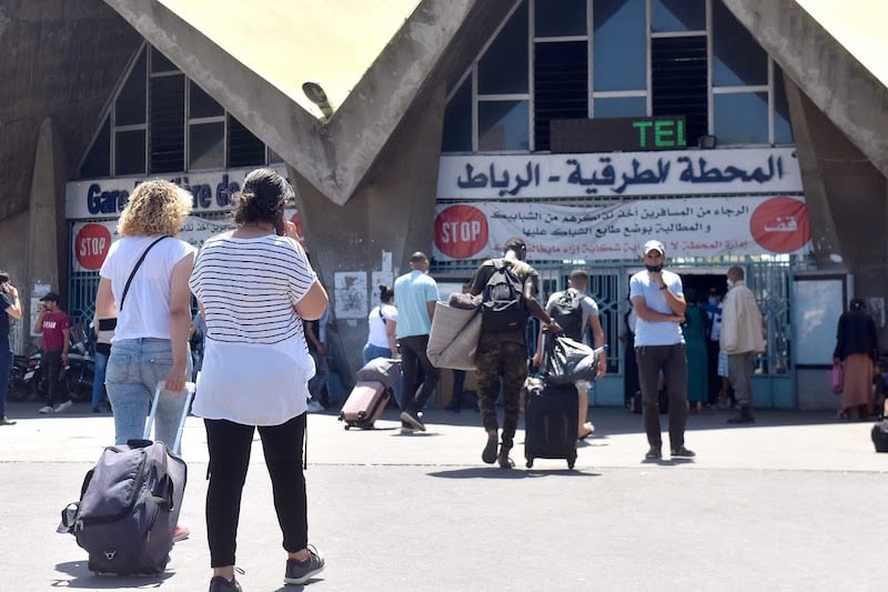 الحكومة تحدث ارتباكا وسط المغاربة بشأن الحصول على رخصة التّنقل‬