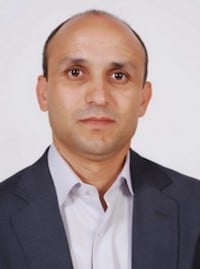 زواج الفقر والسياسة
