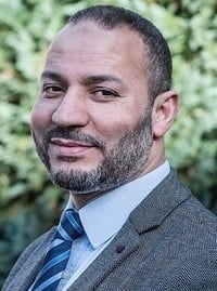 "الإسلام هو الحل .."