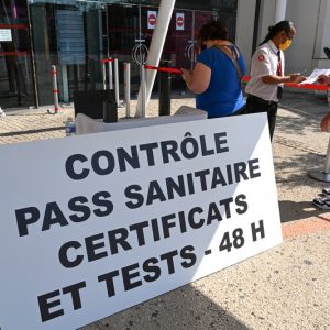 التصريح الصحي يلازم الحياة اليومية في فرنسا