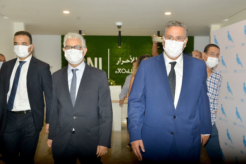 بركة في مقر "حزب الحمامة"
