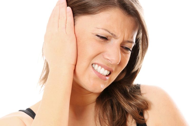ممارسات خاطئة عديدة تقف وراء تمزق طبلة الأذن