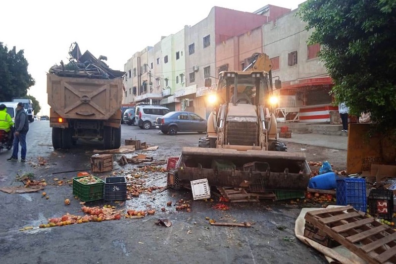 الملك العمومي يتحرر من الباعة الجائلين بسطات