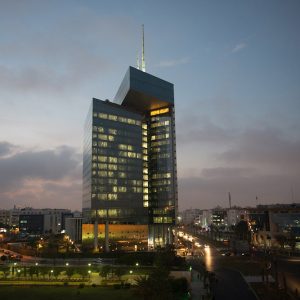 اتصالات المغرب تحقق 1,3 مليار درهم
