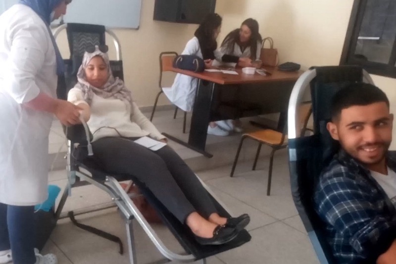 حملة بكلية الحقوق بمراكش تجمع أكياس الدم