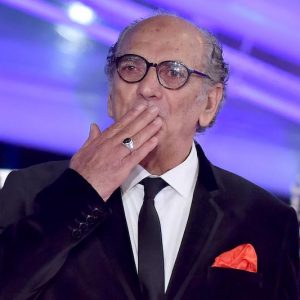 جثمان الفنان عزيز الفاضلي يصل إلى المغرب