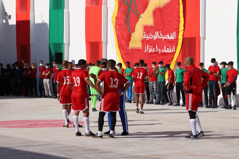 سجناء بالداخلة يختتمون دوري الكرة لقافلة الصحراء
