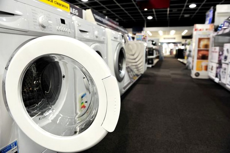 فرق المعارضة ترفض ضريبة الأجهزة الكهربائية