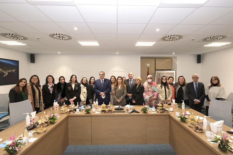 أخنوش يشيد بأدوار البرلمانيات في حزب "الأحرار"