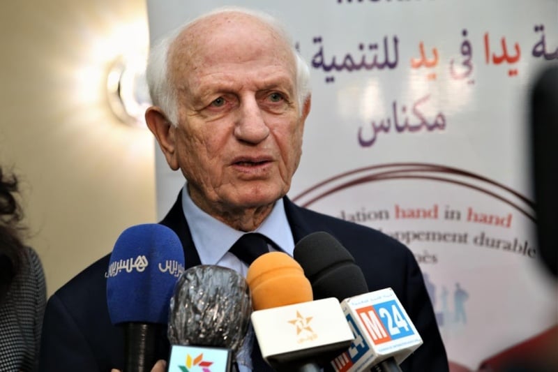 احتفاء بعطاء أندري أزولاي