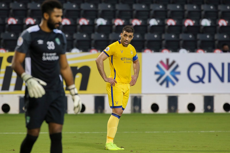 حمد الله يبعث رسالة وداع إلى النصر السعودي