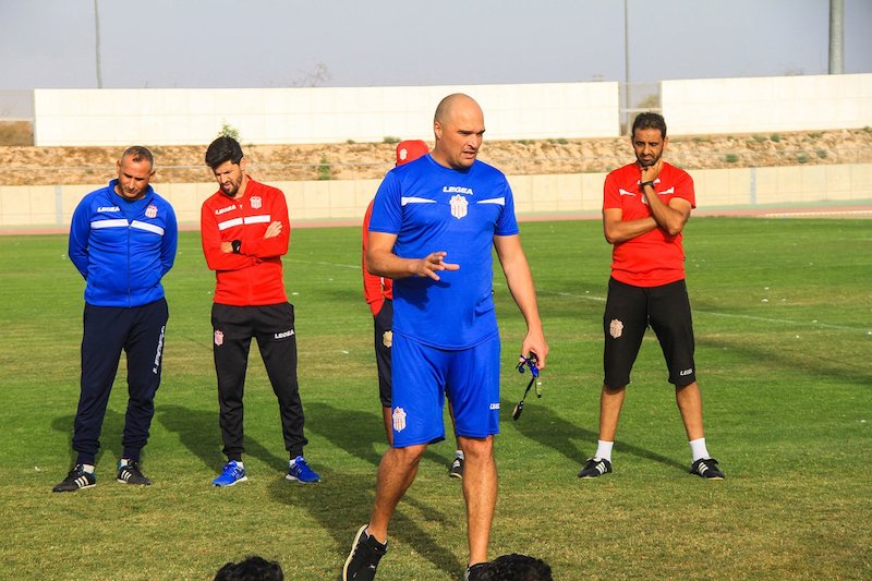نادي حسنية أكادير ينفصل عن المدرب رضا حكم