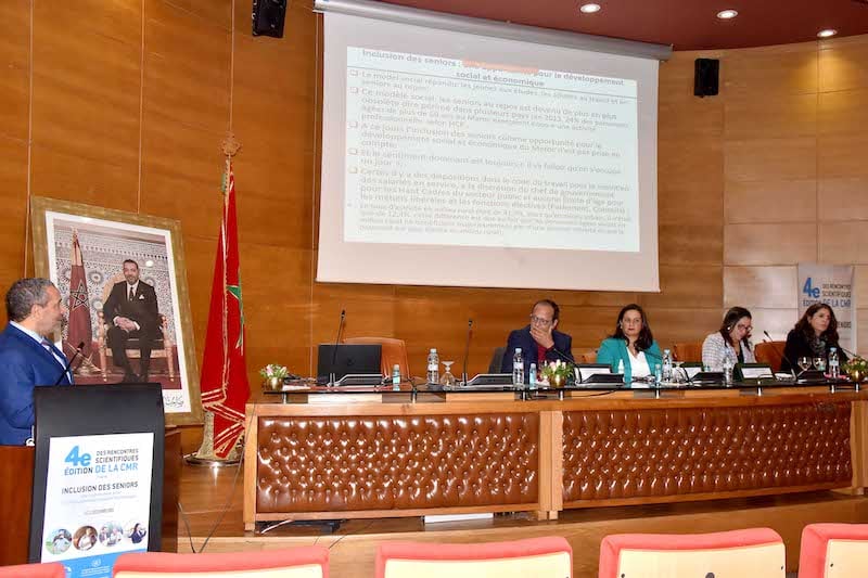 إدماج كبار السن في السوق الاقتصادية