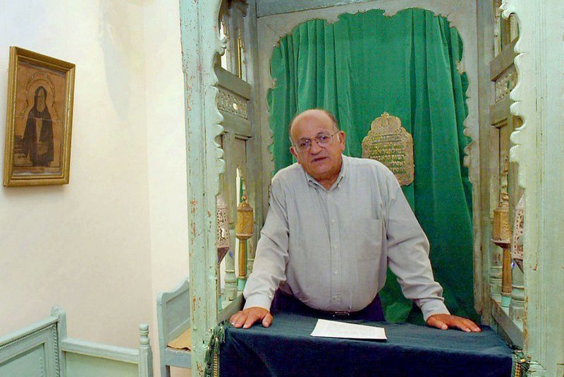 "ميمونة" تصرف منحة شمعون ليفي الدراسية