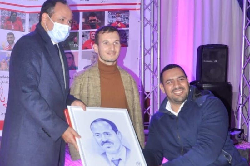 توزيع شيكات لدعم أنشطة مدرة للدخل بآسفي