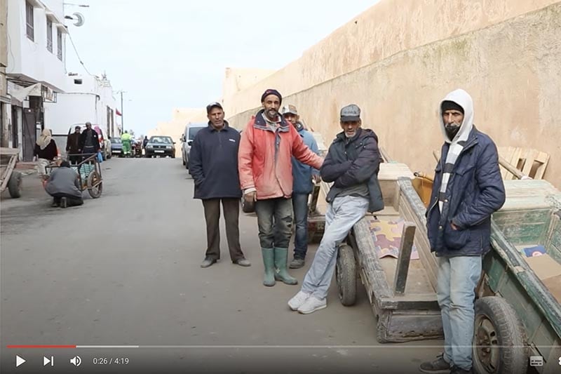 "حمالة" بسلا ولقمة العيش