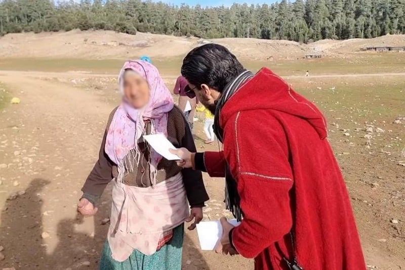 "سفينة الخير" توزّع مساعدات بالأطلس