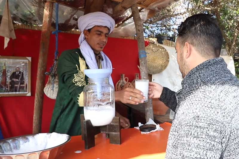 حليب الناقة في بوزنيقة