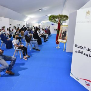 وثيقة رسمية تمهد لاقتطاع أجور الموظفين غير الملقحين بالكامل
