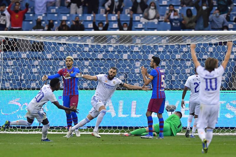 ريال مدريد يتخطى برشلونة في الرياض