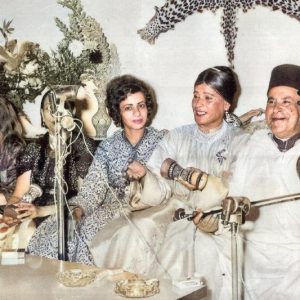 من "البروفات المسرحية" لبوشعيب البيضاوي .. قلب في اليمين يسع العالم