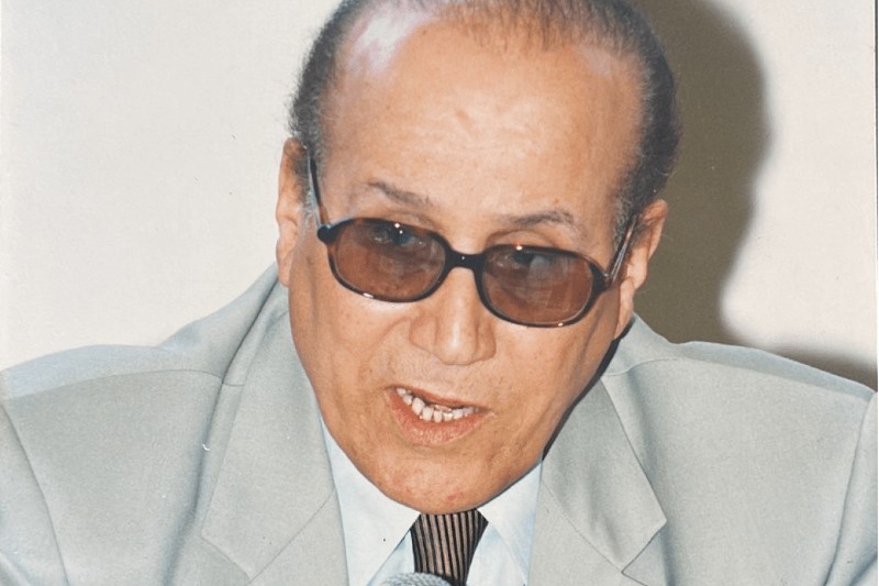 الوزير السابق الشيكر في ذمة الله