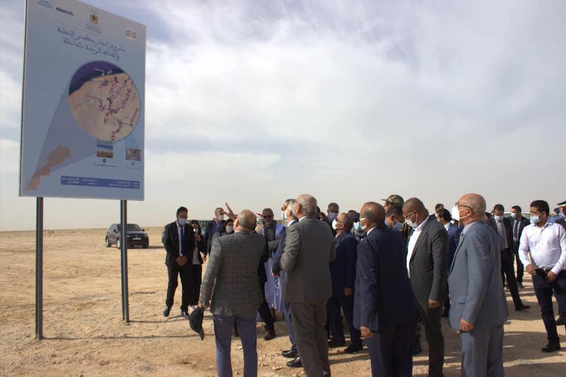 مشاريع تقود صديقي إلى جهة الداخلة