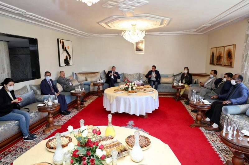 أخنوش ينصت للمعارضة بمجلس أكادير‬