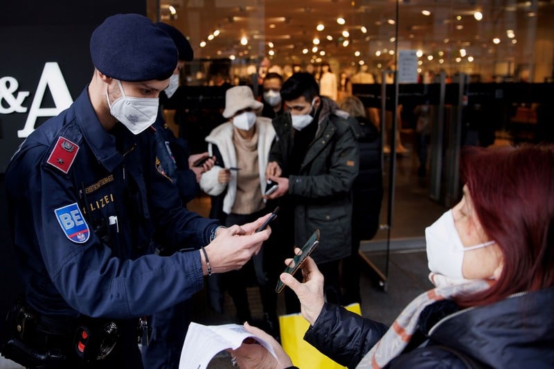 النمسا تفرض 3600 يورو على رافضي اللقاح