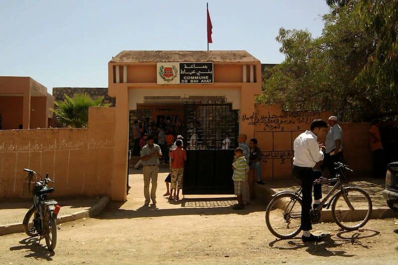 منتخبون ينادون بتحقيق في بني أعياط