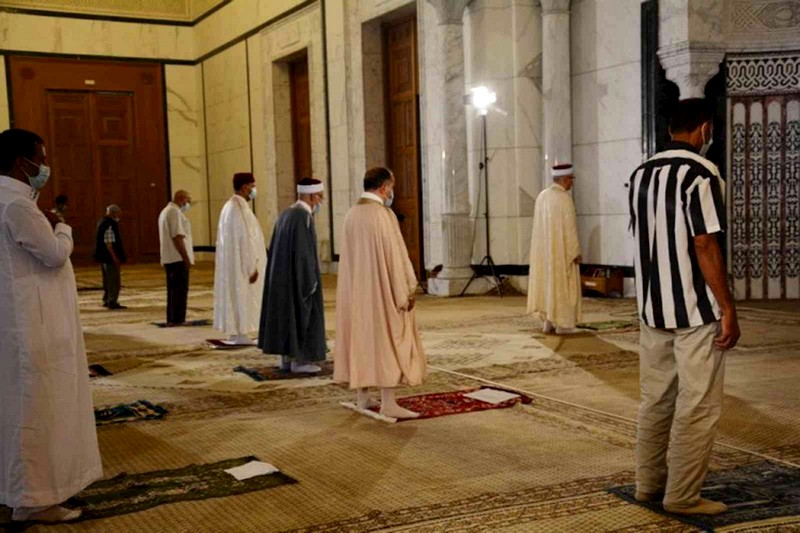 تونس تأذن باستئناف إقامة صلاة الجمعة