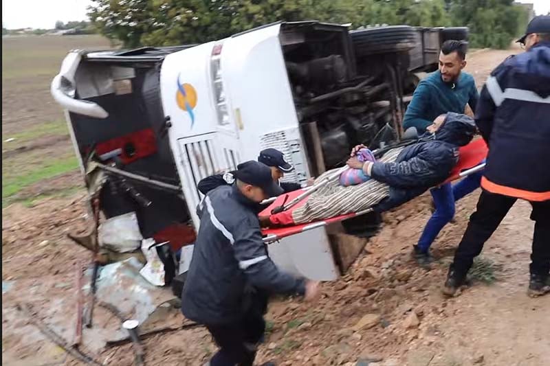 انقلاب حافلة في طريق برشيد
