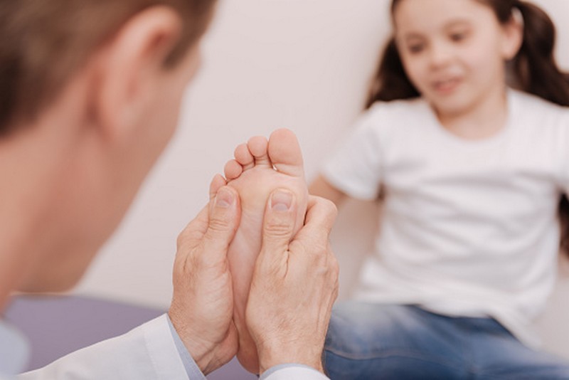 متلازمة تململ الساقين لدى الأطفال .. الأسباب والأعراض