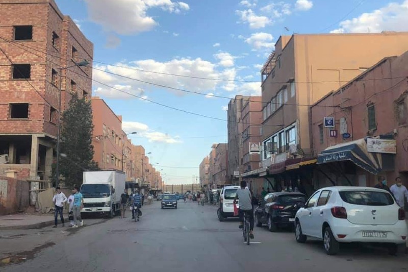 البطالة تخنق أنفاس شباب "قصر السوق" .. فرص التشغيل تلامس الصفر