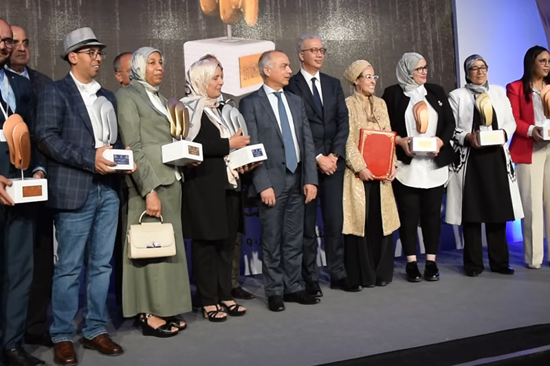 فائزون بجائزة أستاذ(ة) السنة