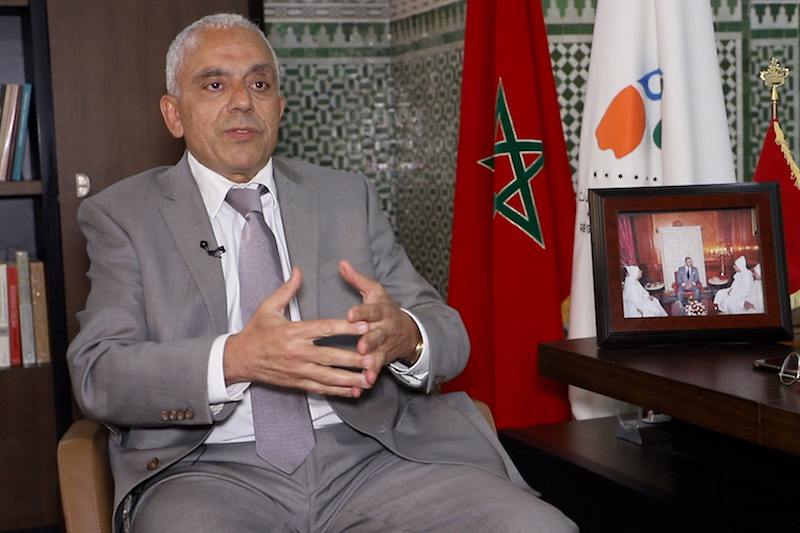 معزوز: التنقل صوب البيضاء  مثل "الوباء".. والمساطر تعيق عمل الجهة