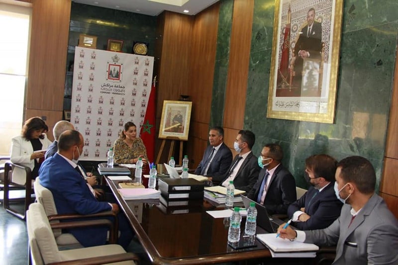 صفقة كراء سيارات بمراكش تغضب حقوقيين.. والمجلس الجماعي يوضح