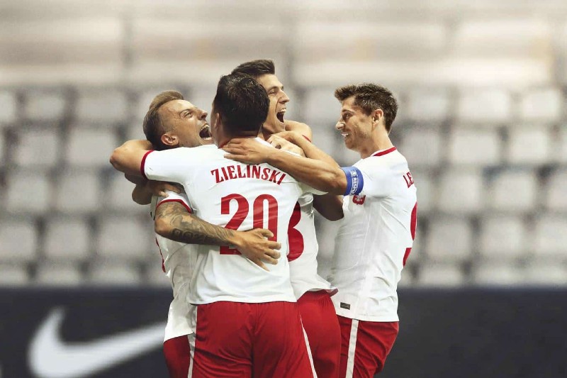 إبعاد روسيا يفيد المنتخب البولوني