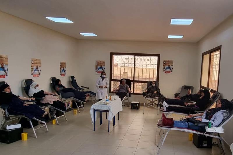 العشرات يتبرعون بالدم في سلوان