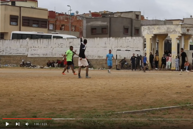 غياب ملاعب القرب ببئر الرامي