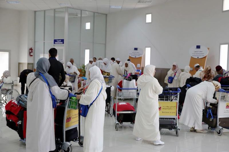 مشاكل تذاكر العمرة تصل إلى مكتب وزير النقل .. وشركة "لارام" توضح‬
