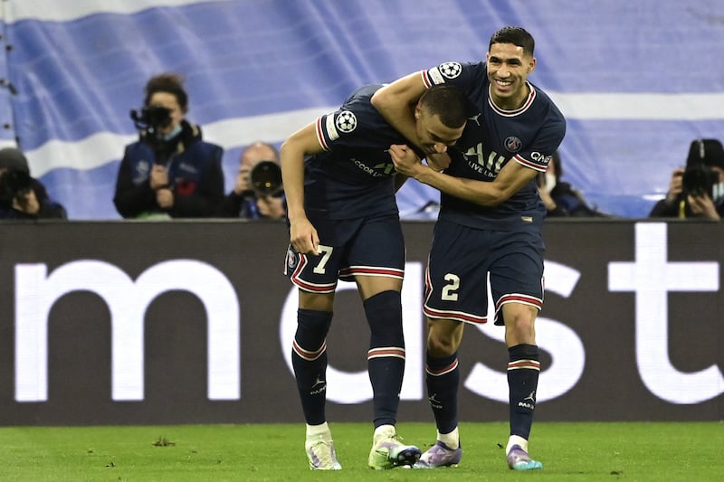 أشرف حكيمي على "رادار" ريال مدريد