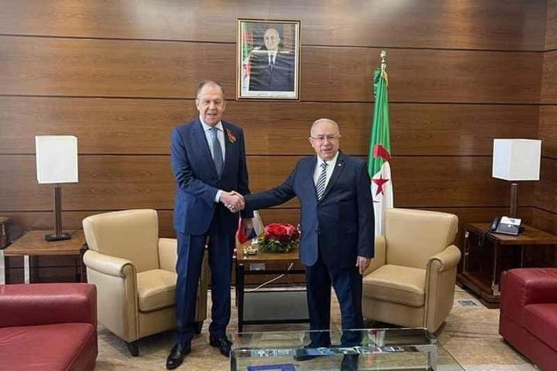 قضية الصحراء المغربية تغيب عن مباحثات وزير خارجية روسيا في الجزائر