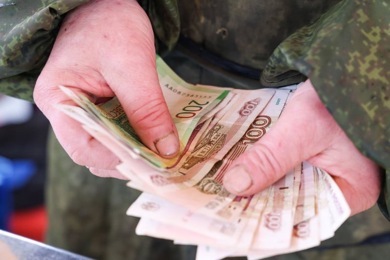 منطقة خيرسون الأوكرانية تتداول الروبل