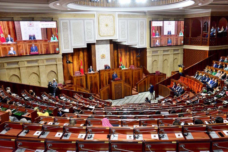 "المواضيع الطارئة" تثير الجدل بالبرلمان .. ومسؤول حكومي ينفي التوصل