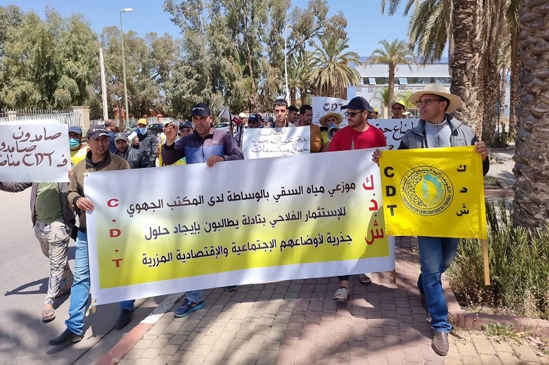 "موزعو السقي" يحتجون بالفقيه بنصالح